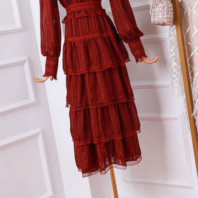 Đầm dài thiết kế tầng xoè qccc