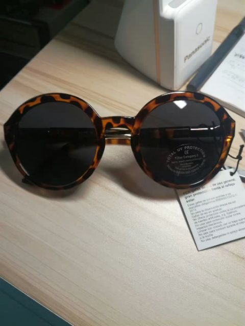 Kính mát Asos round sunglasses with dou
