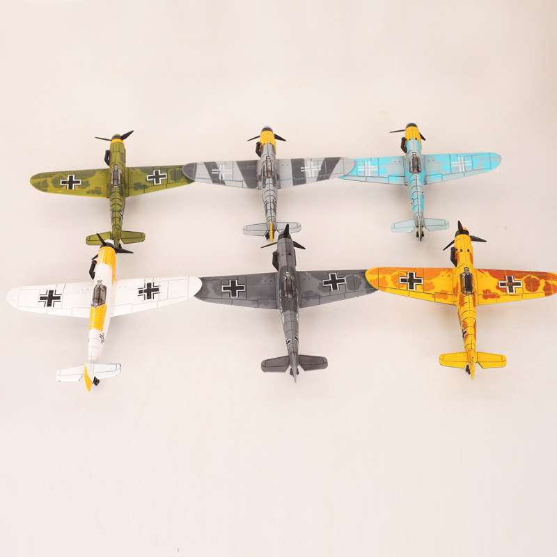 Mô hình máy bay chiến đấu Đức BF109 tỉ lệ 1 / 48