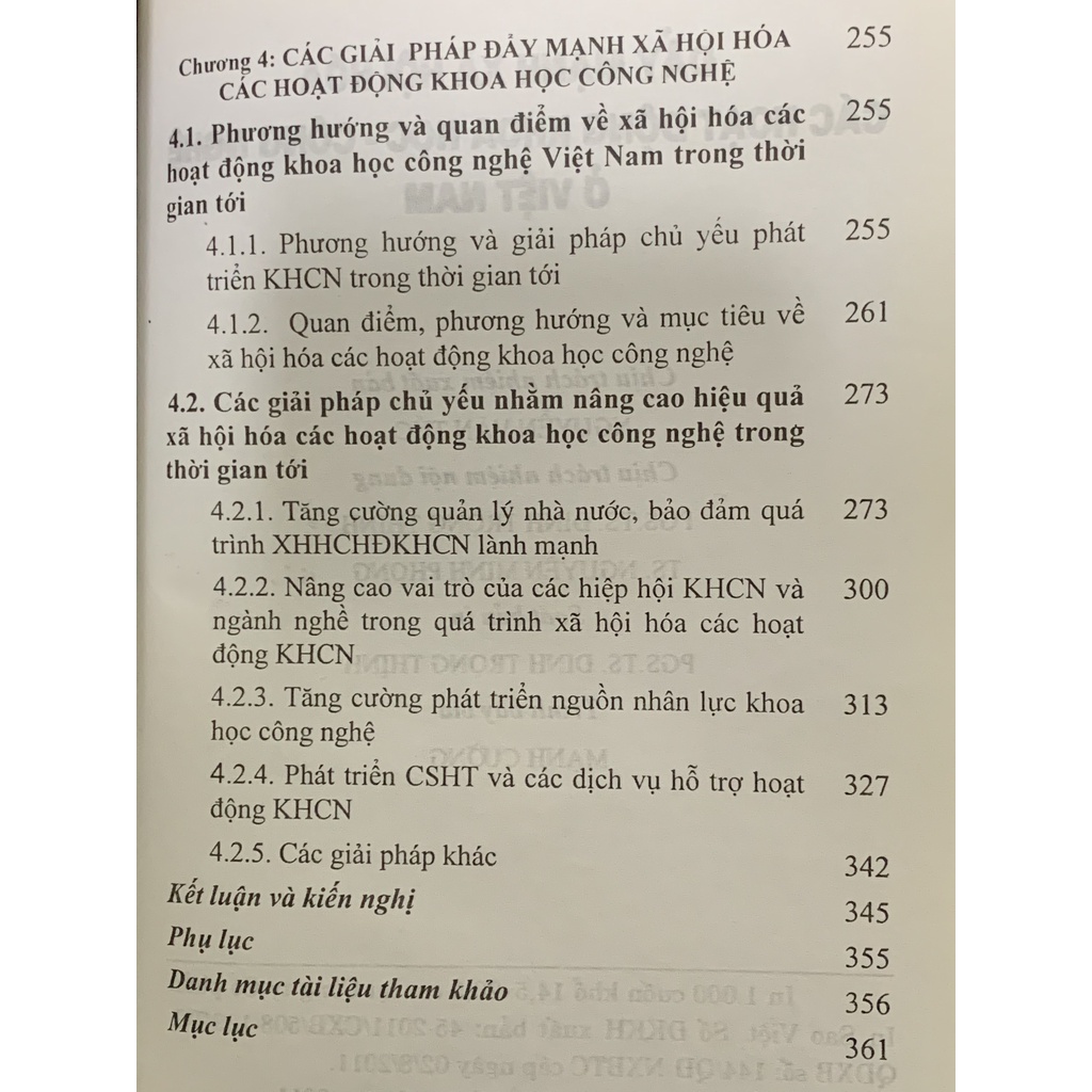 Sách - Đẩy Mạnh Xã Hội Hóa ( Các Hoạt Động Khoa Hoc Công Nghệ Ở Việt Nam )