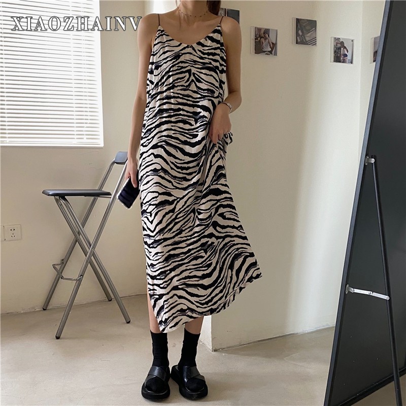 Xiaozhainv Đầm Hai Dây Dáng Rộng Cổ Chữ V In Họa Tiết Ngựa Vằn Cá Tính Cho Nữ | BigBuy360 - bigbuy360.vn