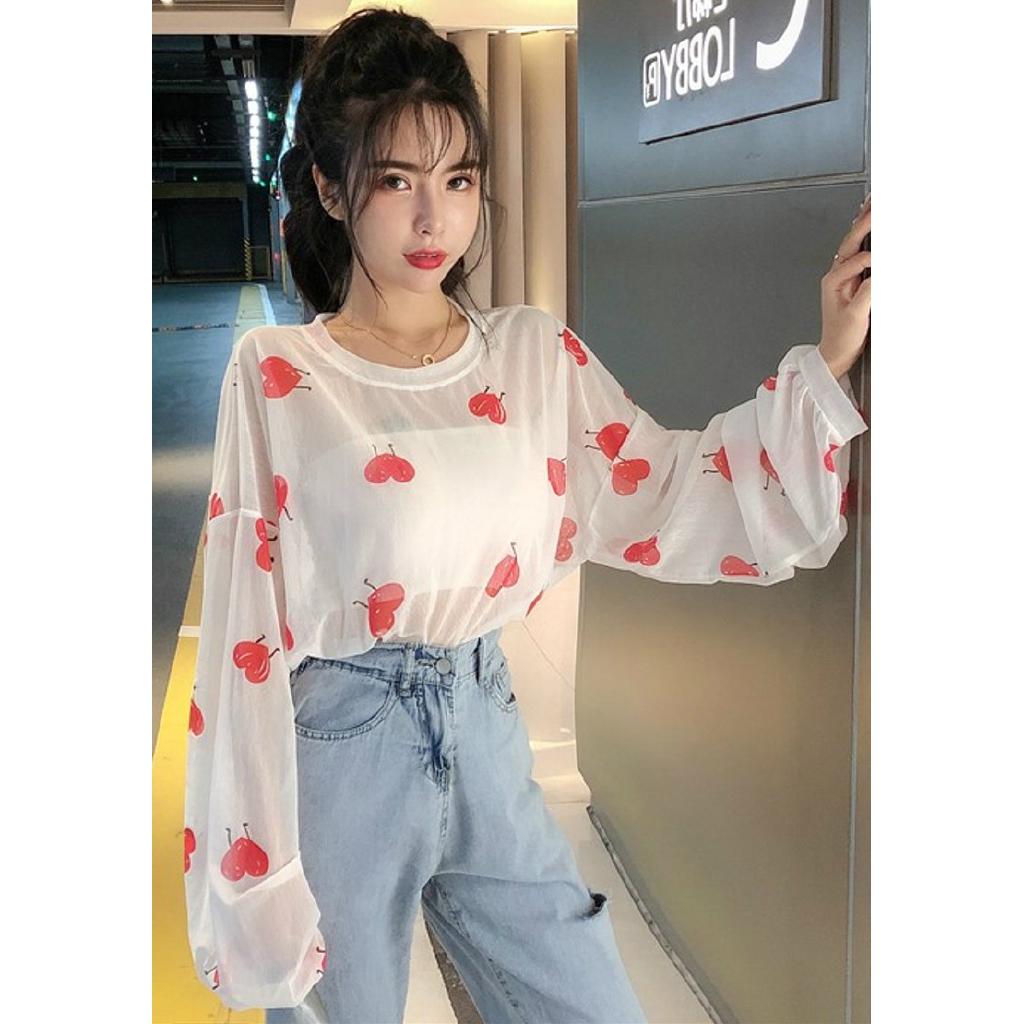 Áo thun mỏng tay dài in hình trái tim