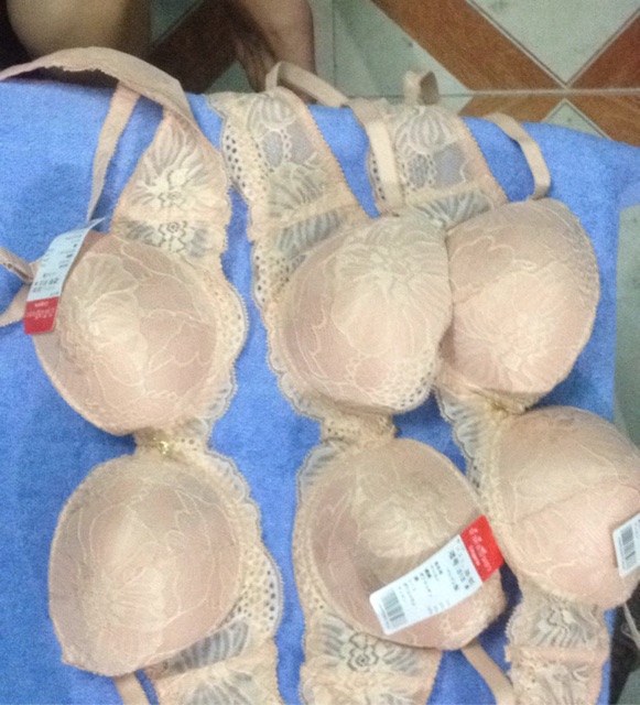 Áo lót gen siêu đẩy gọng nhựa