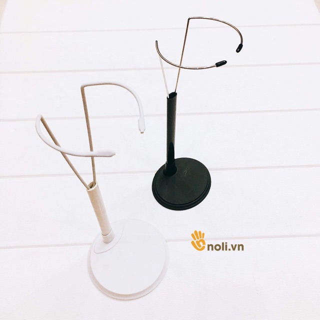 Chân đế giữ búp bê