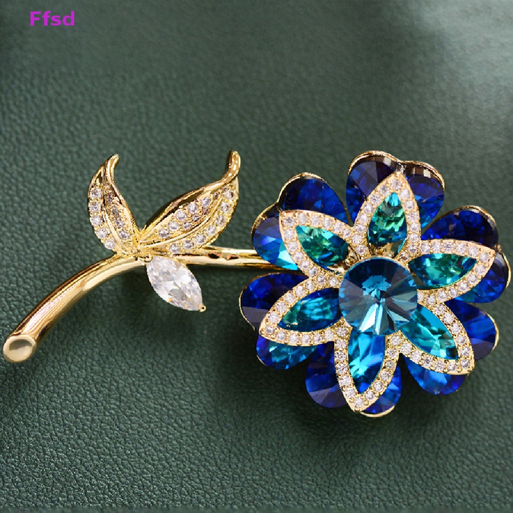 {Ffsd} Rhinestone Crystal Flower Brooches Pins For Women Lady Casual Party Decoration *Hot Sale