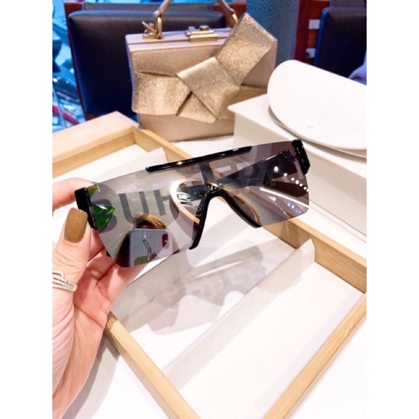 Kính Mát BuBerry Nam Nữ