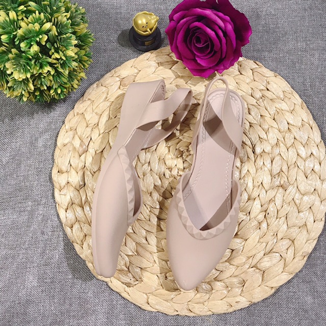 [Kho sỉ Giày Quảng Châu] Giày búp bê cao su Hở Gót viền đinh tiện lợi gót cao 4p tôn dáng -Kèm ảnh thật video | BigBuy360 - bigbuy360.vn