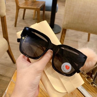 Kính Nữ Dáng Vuông Mẫu Mới Nhất