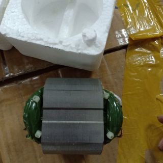 Stato máy cắt gạch Makita 4100