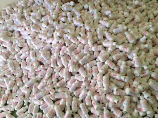 Sữa bò non kích trắng da