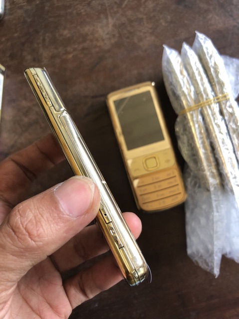Điện thoại Nokia 6700 chính hãng