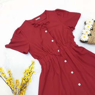 Đầm đỏ nút trắng (kèm hình thật)