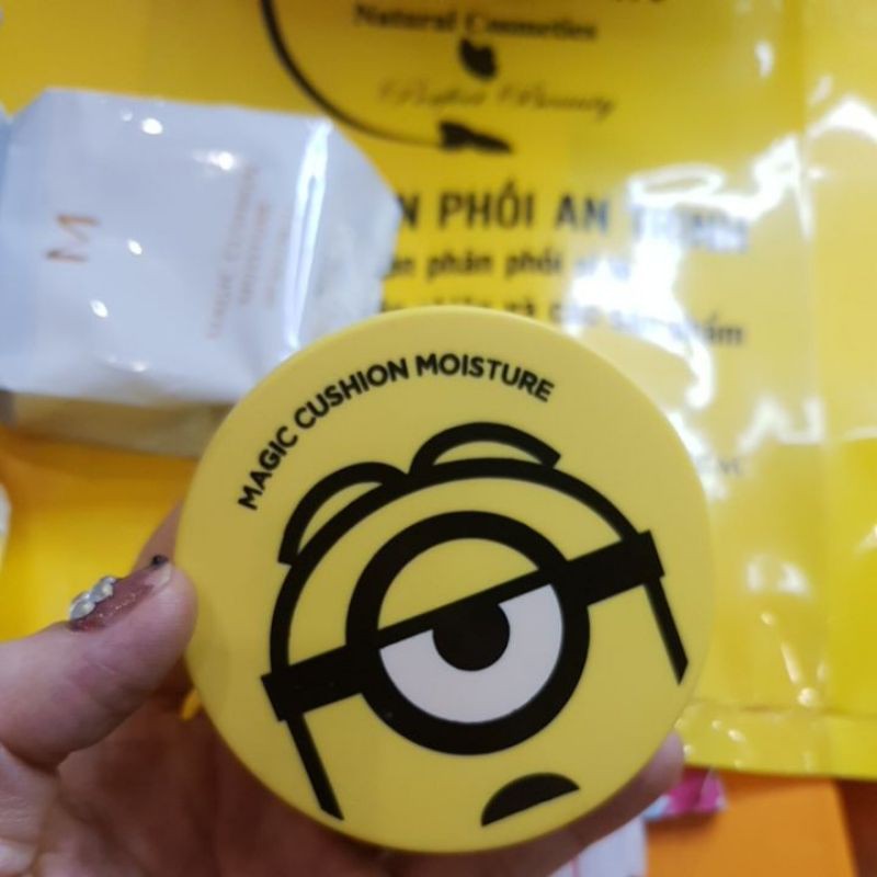 sale phấn nước minion ( móp vỏ )