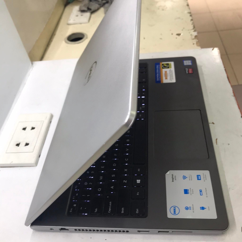 Máy Laptop Dell Inspiron 5559 Intel Core i5-6200U 2.3GHz, 4gb ram, 128gb ssd, Vga ati Radeon R5 M335, 15.6 inch. Đẹp Rỏe