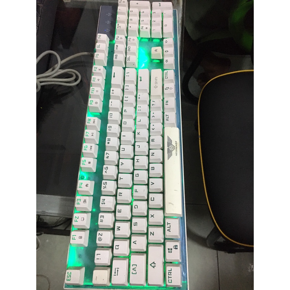 Bàn phím cơ Quang học Newmen 550 hàng chính hãng thanh lý giá rẻ