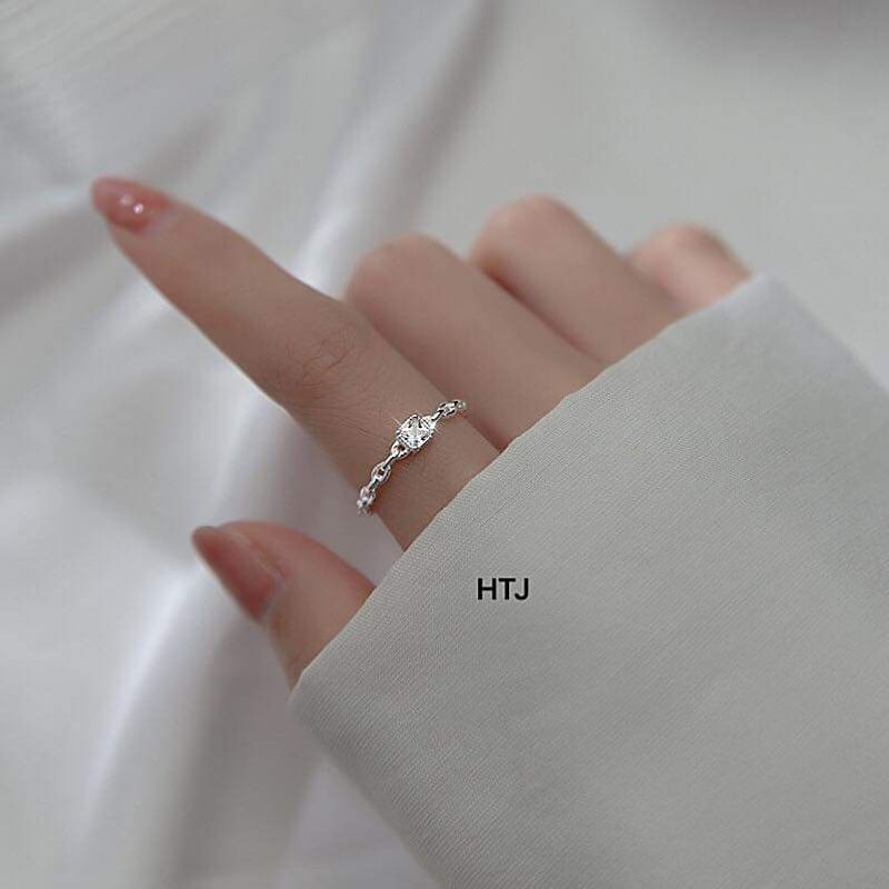 Nhẫn bạc nhẫn móc xích đơn cổ điển gắn 1 đá vuông Van Jewelry V10011 free size