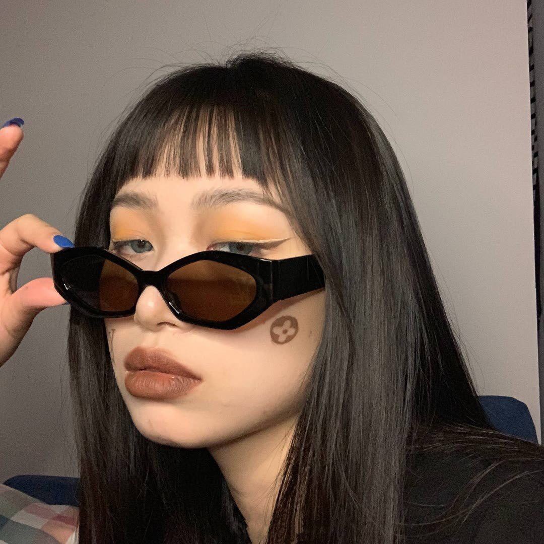 Kính râm tròng nhỏ đa giác thời trang cho nữ | BigBuy360 - bigbuy360.vn