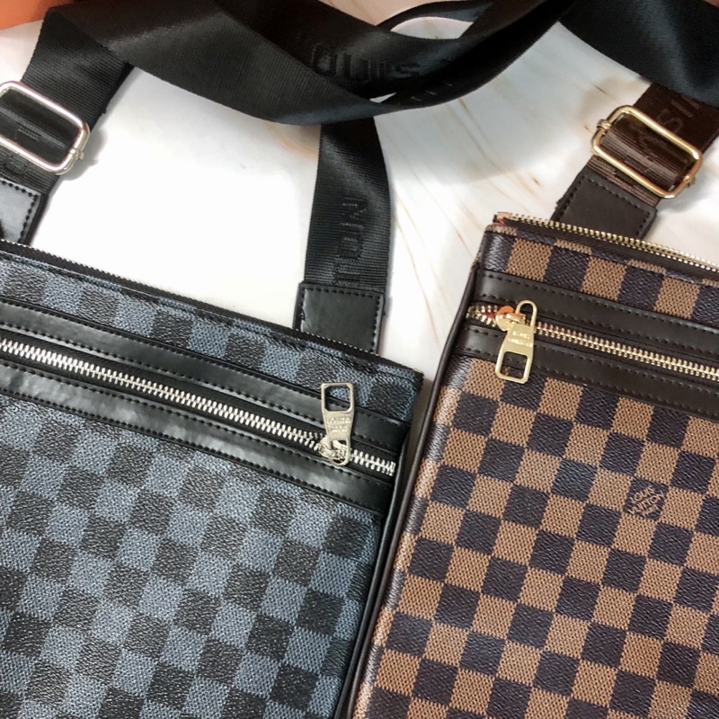 TÚI ĐEO CHÉO LV NAM SIZE 26 SMANO