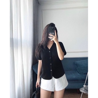 Áo croptop đen cổ V - hàng 2 lớp
