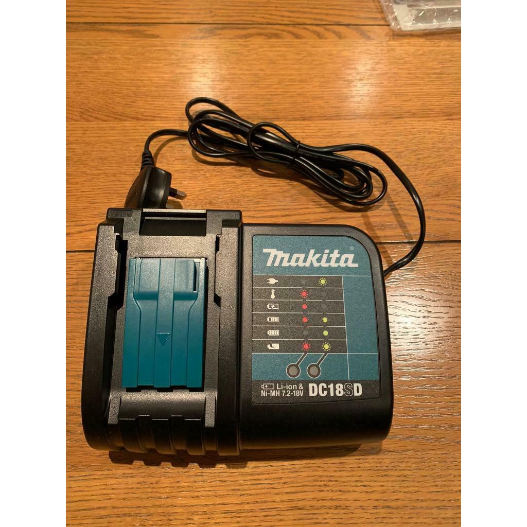 Sạc Pin MAKITA 18V DC18SD 194533-6 - Chính Hãng