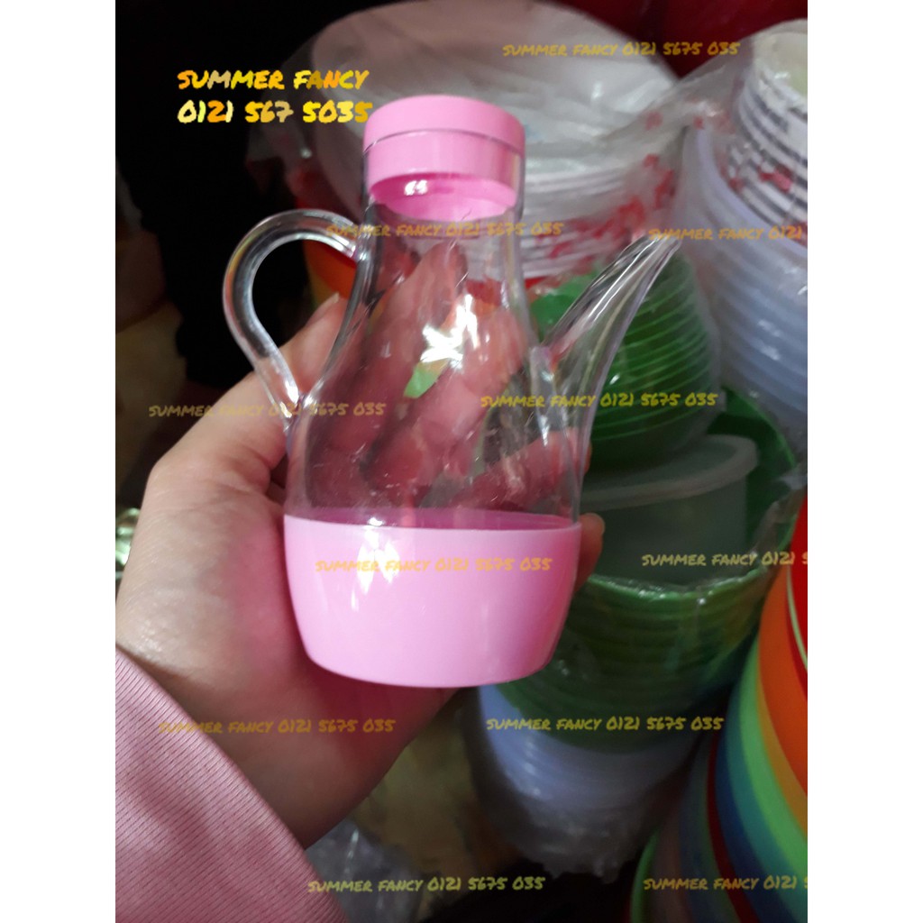 Bình đựng sốt nước chấm mắm xì dầu có vòi trong suốt - transparent spicy bottle with spout and handle jar