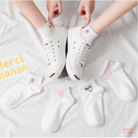 Tất vớ cotton nữ cổ cao trắng in hình mặt cười dễ thương M75