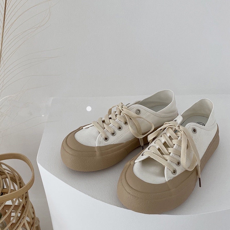 Giày nữ Vintage mũi tròn giá rẻ chất lượng mẫu mới 2022