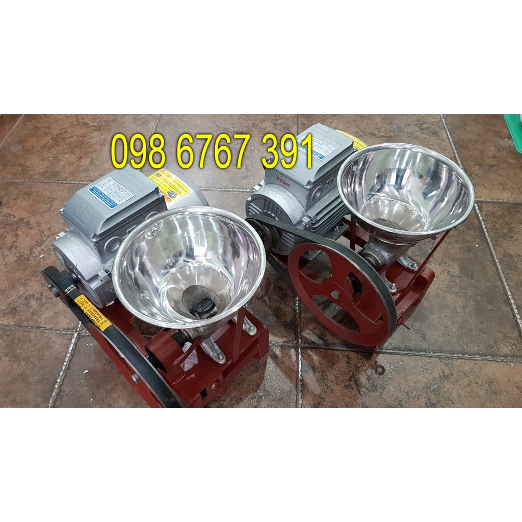 Máy đùn cám chim, xay thịt xay xương đầu gà vịt, xương gà vịt cho vật nuôi