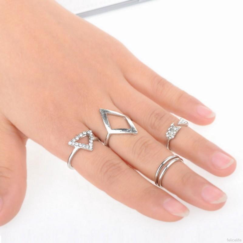 Set 5 nhẫn đeo ngón tay 2 màu vàng/ bạc