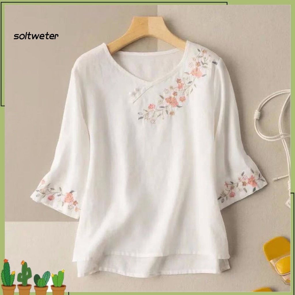 Áo Thun Cotton Lanh Tay 3 / 4 Xẻ Tà Thêu Họa Tiết Hoa Phong Cách Vintage Cho Nữ