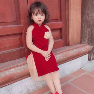 Áo dài nhung đính hoa nổi cho bé