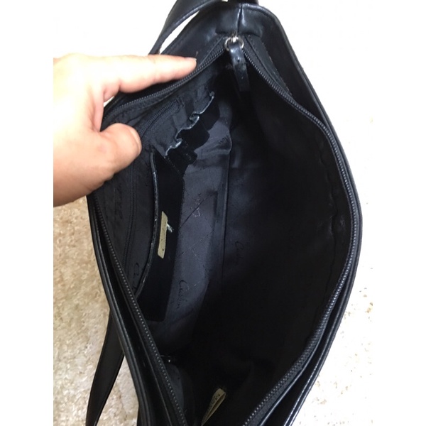 Túi si hiệu da thật phom đeo vai