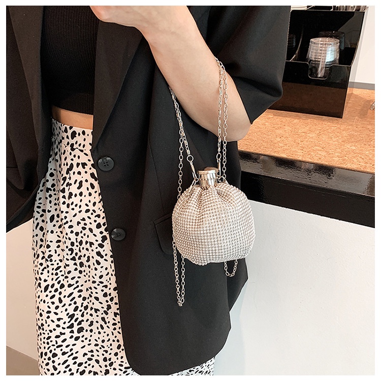 Túi đeo chéo JASMIN NOIR đính đá phối dây xích thời trang cho nữ
