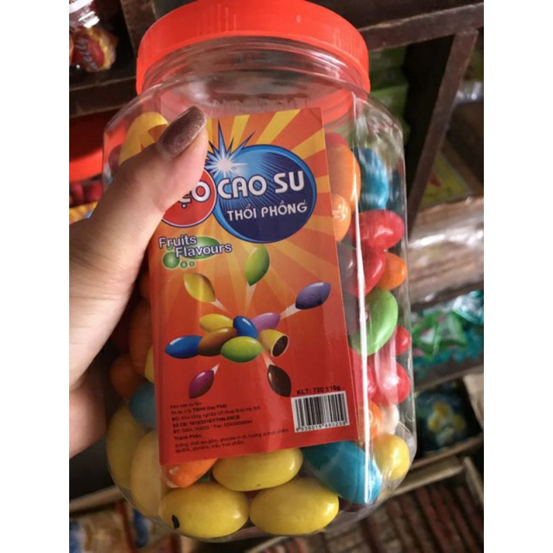 Lọ kẹo cao su hình quả nhót có nhân sắc mầu