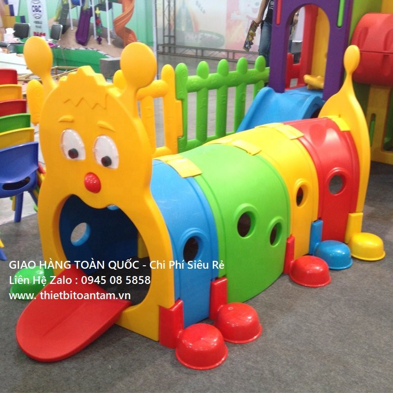 Hầm Chui Con sâu nhiều màu là trò chơi bổ ích cho bé từ 2 tuổi trở lên.