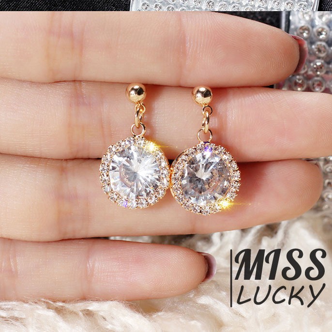 Khuyên tai nữ kiểu dáng thời trang phong cách Hàn Quốc