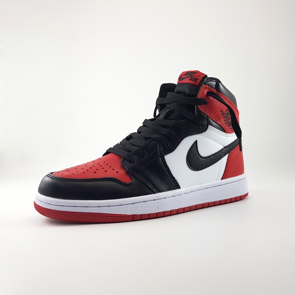 Giày sneaker cổ cao Air Jordan 1 mid retro black red | BigBuy360 - bigbuy360.vn