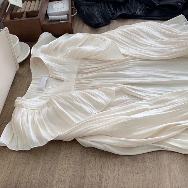 Áo sơ mi tay phồng màu trơn xếp ly thời trang thanh lịch