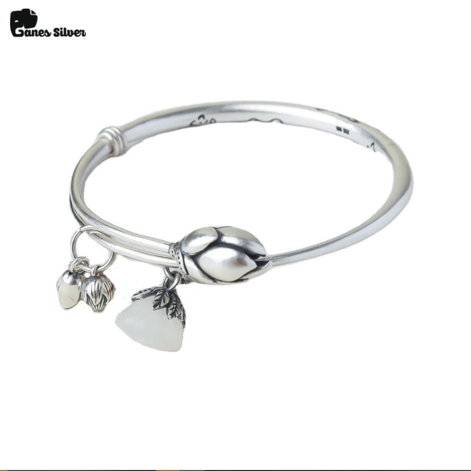 Kiềng tay bạc nữ Ganes Silver hoa sen charm đài chất liệu bạc thái