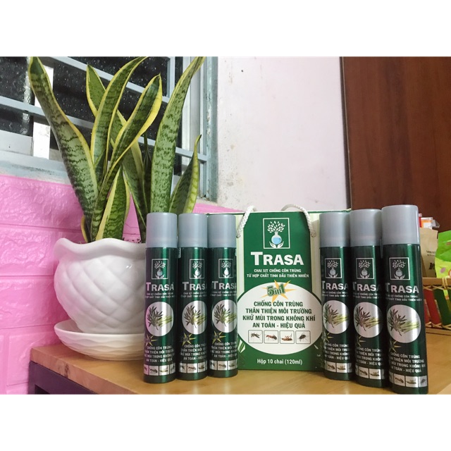 Chai xịt chống côn trùng Tinh dầu Trasa 120ml