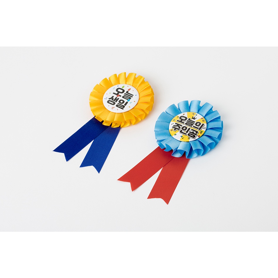 Huy Hiệu Đeo Áo ARTBOX Hàn Quốc Nhân Vật Chính Đẹp Mắt