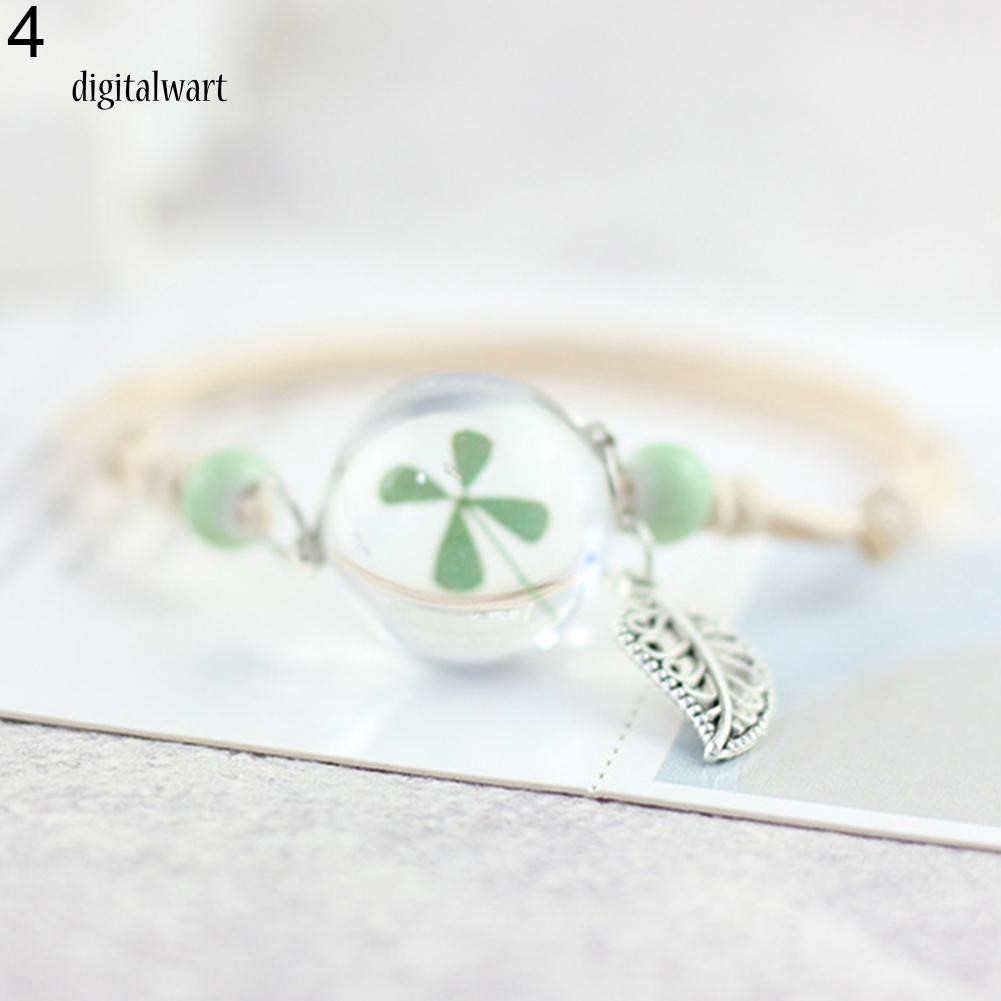 Vòng tay thiết kế phối mặt hình quả cầu thủy tinh chứa hoa lá nhẹ nhàng dễ thương cho nữ | BigBuy360 - bigbuy360.vn