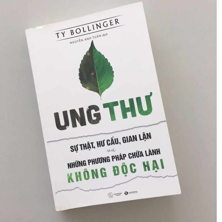 Sách - Ung Thư - Sự Thật, Hư Cấu, Gian Lận Và Những Phương Pháp Chữa Lành Không Độc Hại