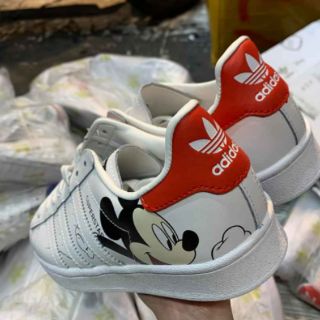 Giày sneaker Superstar mickey