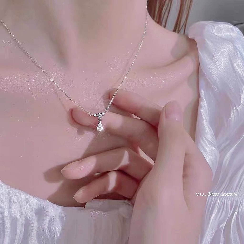 Dây chuyền bạc Miuu Silver, vòng cổ nữ hình giọt nước đính đá xinh xắn Savina Necklace