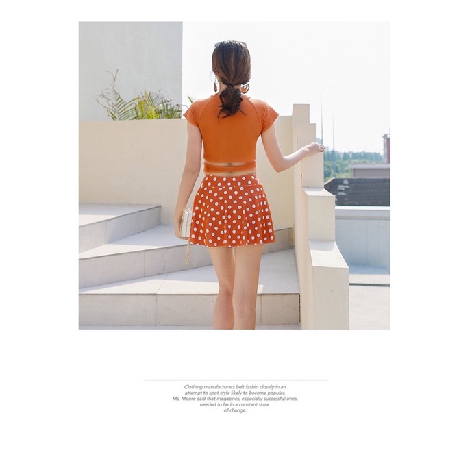 Áo tắm đi biển , đồ bơi kèm khăn Chất liệu thun co giãn 4 chiều