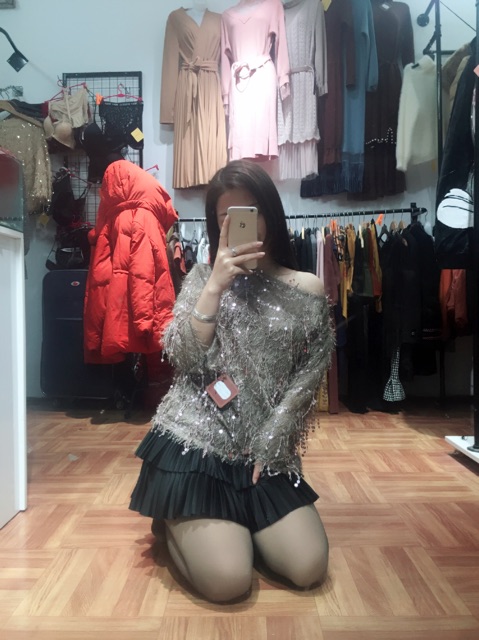 Áo kim sa lệch vai