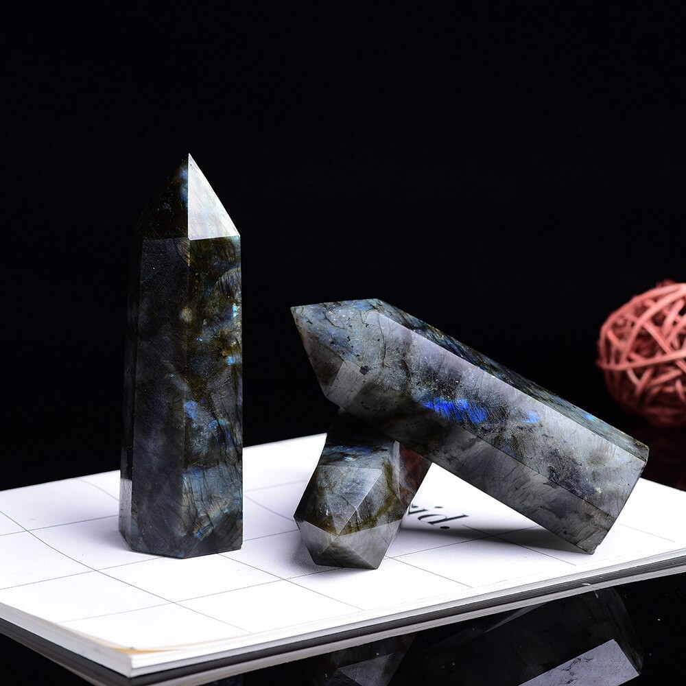 Trụ đá thanh tẩy labrador feldspar
