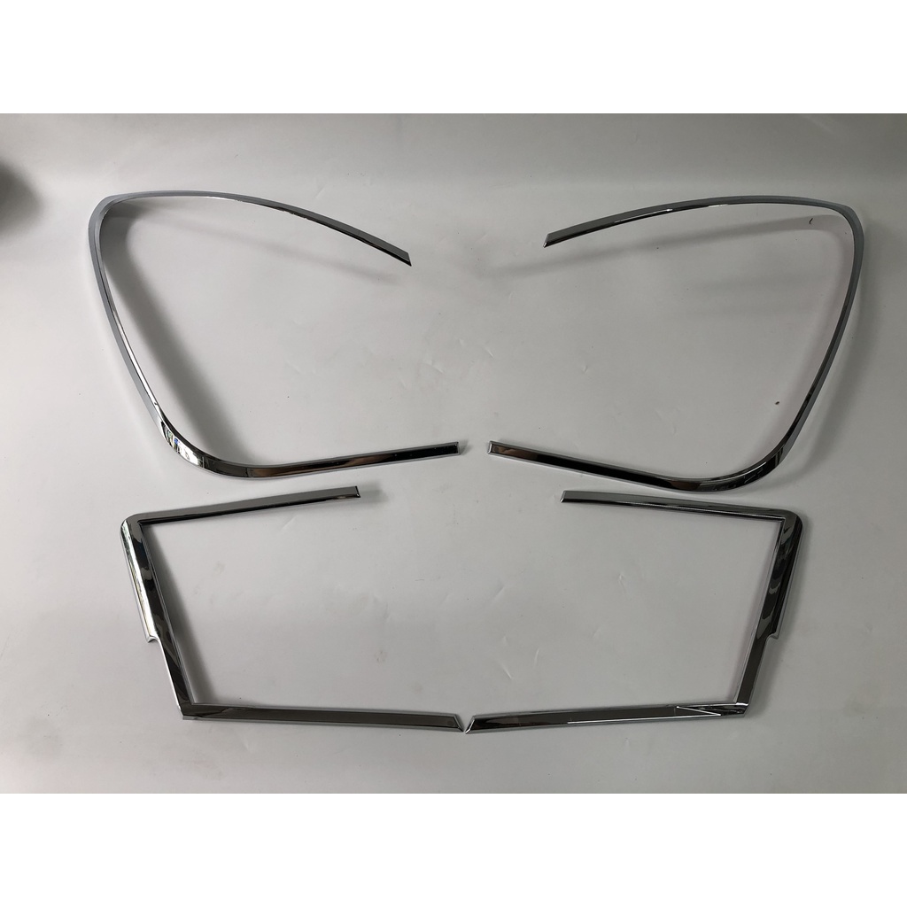 Ốp viền đèn hậu mạ crom trang trí xe Lacetti liên doanh
