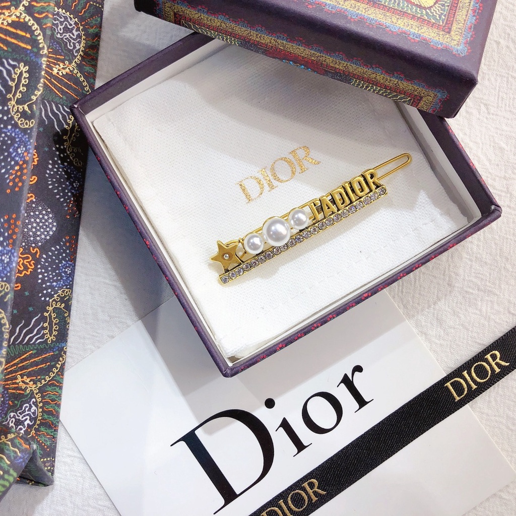 Kẹp tóc Dior đính đá và ngọc trai dễ thương thời trang cho nữ